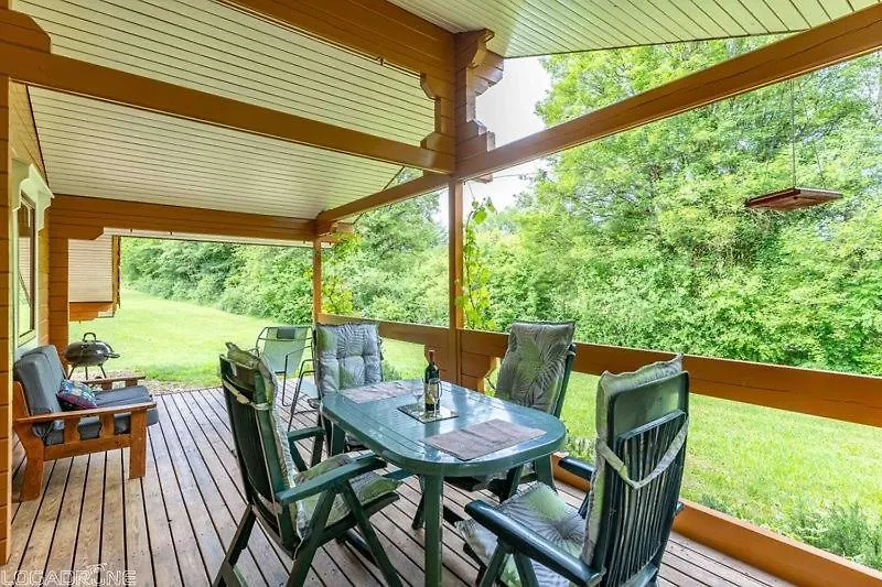 Chalet 17 Tournesol Mauroux